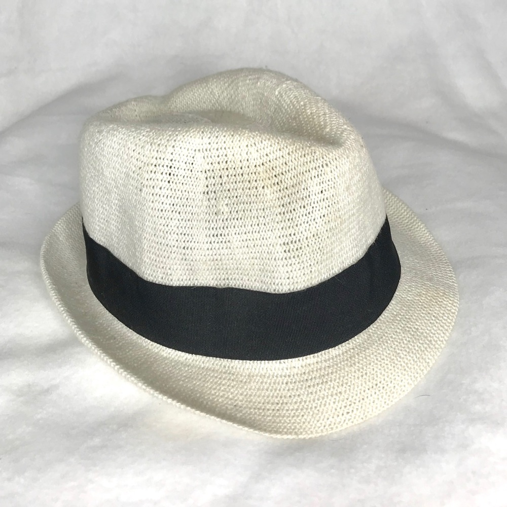 Fedora - Picture 2 of 2